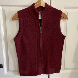Orvis Lambswool Blend Sweater Vest - XS - Wine